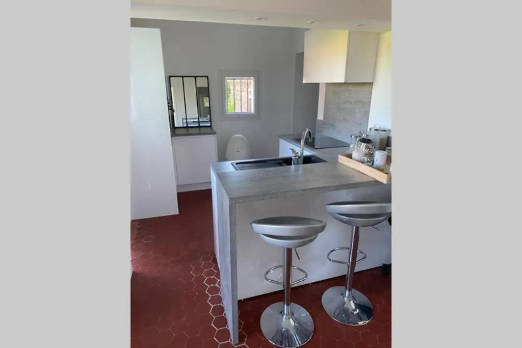 Petite Maison De Charme - Le Jardin Secret D'Alice Roquebrune-sur-Argens 0*,